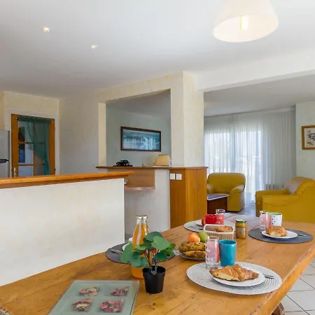 L'hermine - Plc228 By Interhome بيت للعطل